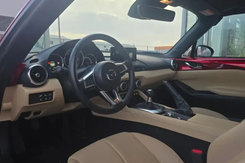 Mazda MX-5 din 2025 cu 12.876 km - oferta MAZ183950 - foto 12