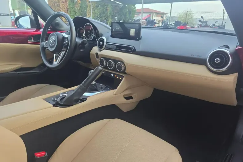 Mazda MX-5 din 2025 cu 12.876 km - oferta MAZ183950 - foto 13