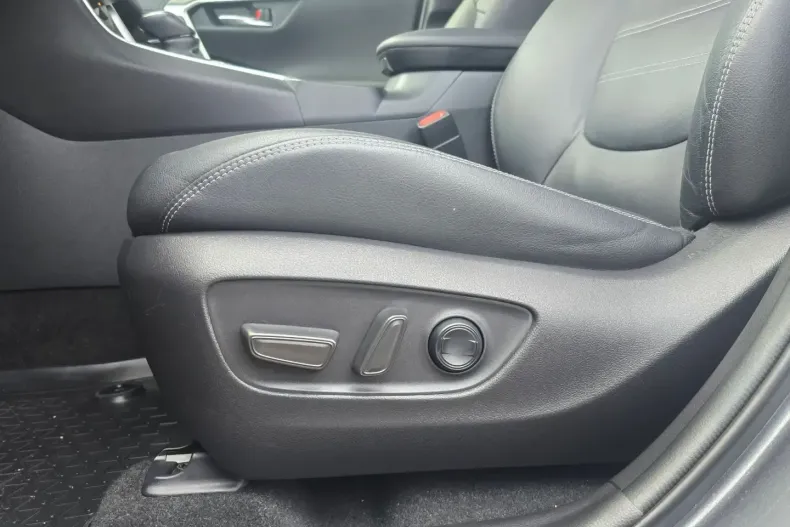 Toyota RAV4 din 2021 cu 113.791 km - oferta TOY183951 - foto 9