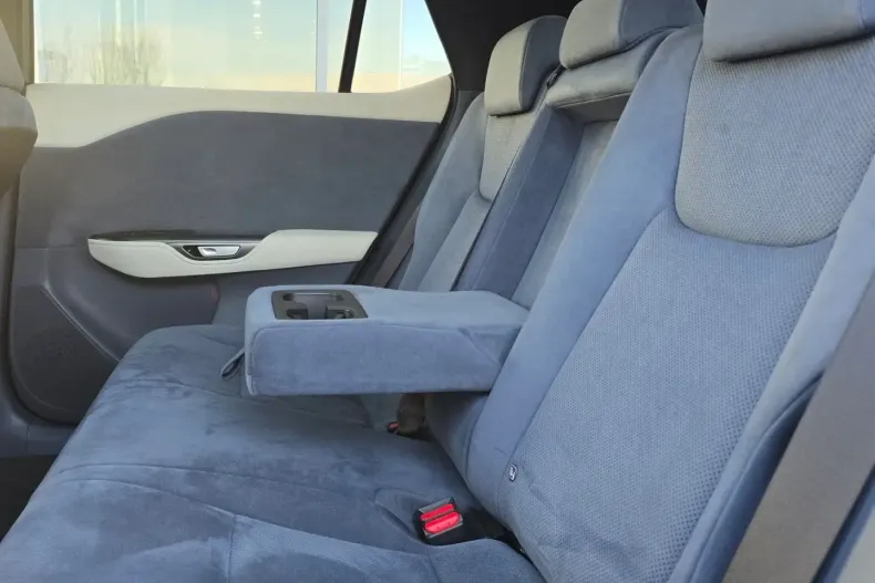 Lexus RZ din 2023 cu 16.815 km - oferta LEX183952 - foto 18