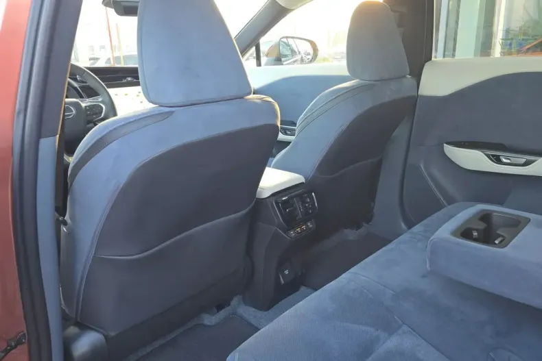 Lexus RZ din 2023 cu 16.815 km - oferta LEX183952 - foto 19