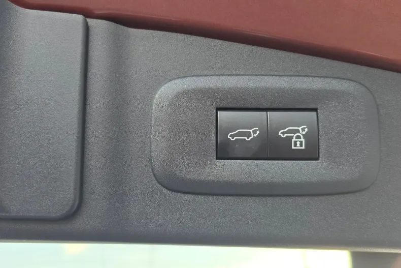 Lexus RZ din 2023 cu 16.815 km - oferta LEX183952 - foto 23