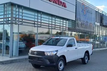 Toyota Hilux din 2023 - oferta TOY183954