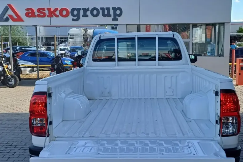 Toyota Hilux din 2023 cu 1 km - oferta TOY183954 - foto 6