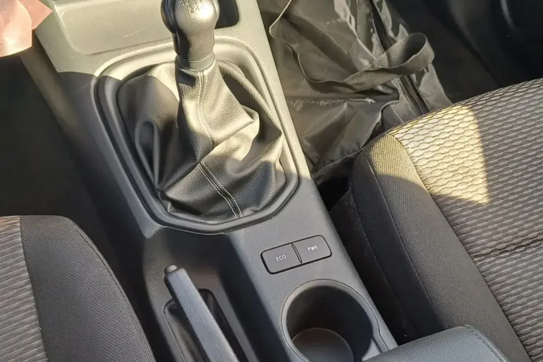 Toyota Hilux din 2023 cu 1 km - oferta TOY183954 - foto 11