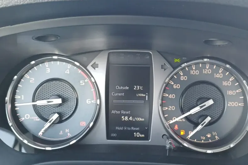 Toyota Hilux din 2023 cu 1 km - oferta TOY183954 - foto 15