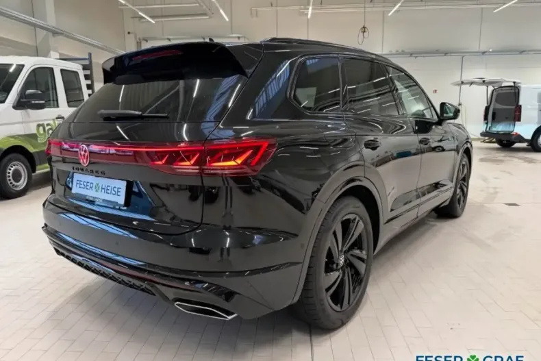 Volkswagen Touareg din 2025 cu 19.619 km - oferta VOL183959 - foto 4