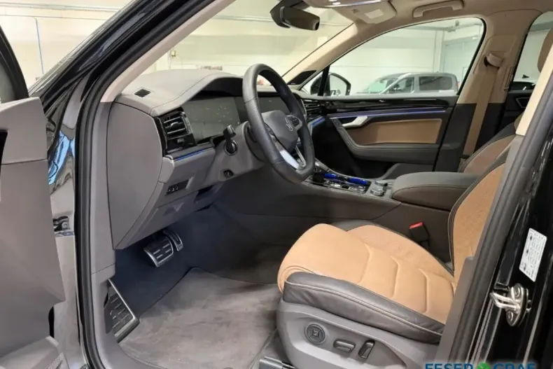 Volkswagen Touareg din 2025 cu 19.619 km - oferta VOL183959 - foto 8