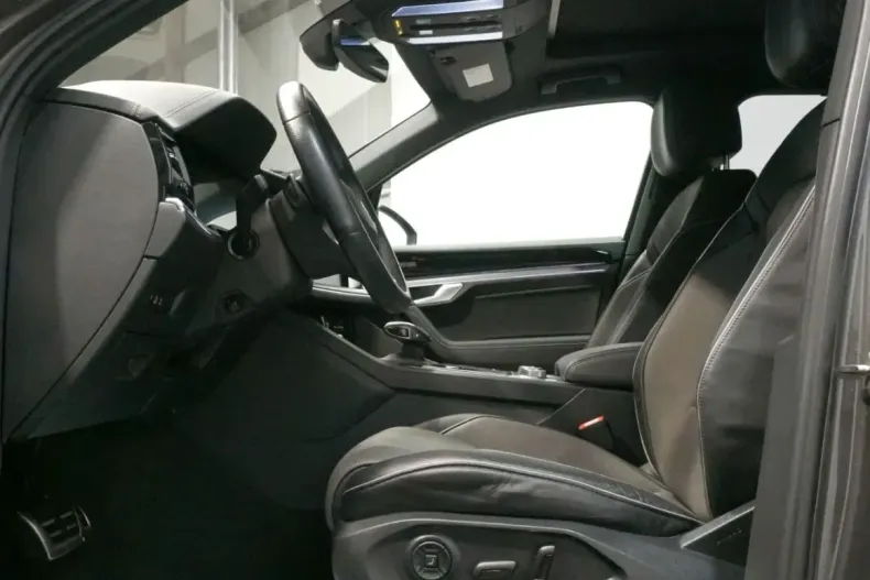 Volkswagen Touareg din 2022 cu 48.364 km - oferta VOL183961 - foto 9