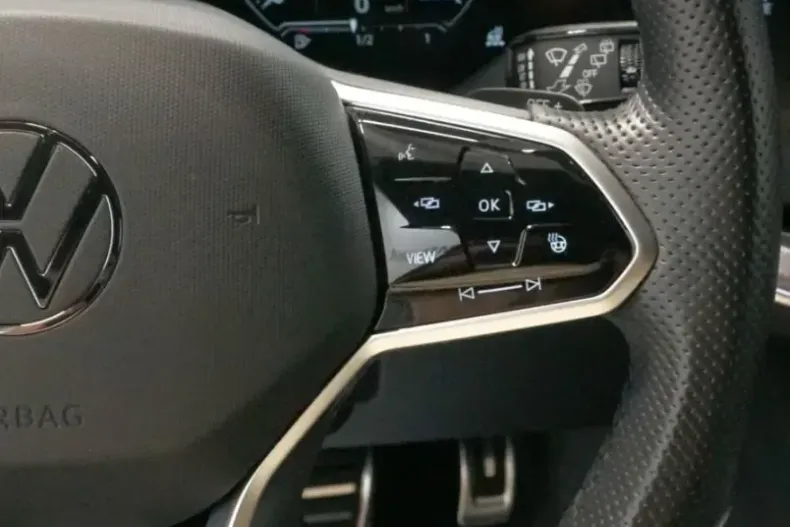 Volkswagen Touareg din 2022 cu 48.364 km - oferta VOL183961 - foto 14