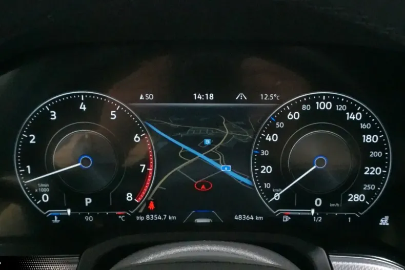 Volkswagen Touareg din 2022 cu 48.364 km - oferta VOL183961 - foto 15