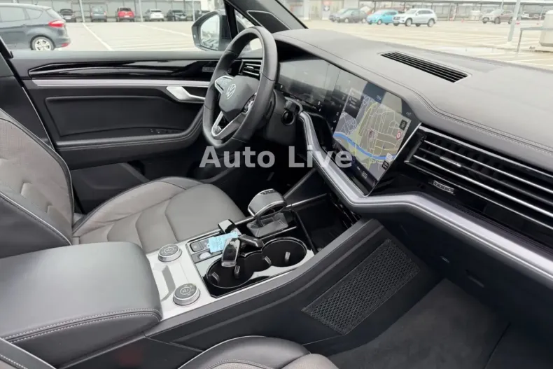 Volkswagen Touareg din 2022 cu 55.057 km - oferta VOL183962 - foto 16