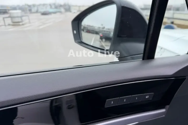 Volkswagen Touareg din 2022 cu 55.057 km - oferta VOL183962 - foto 18