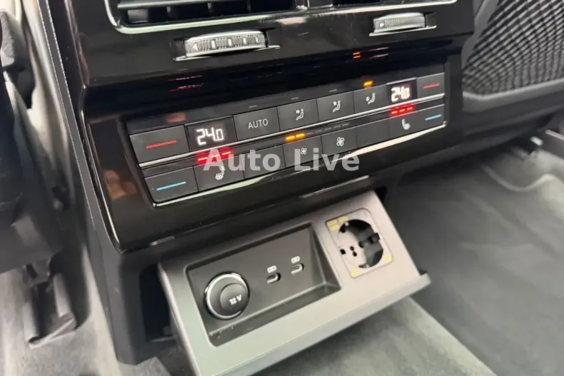 Volkswagen Touareg din 2022 cu 55.057 km - oferta VOL183962 - foto 31