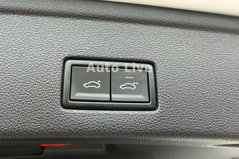 Volkswagen Touareg din 2022 cu 55.057 km - oferta VOL183962 - foto 33