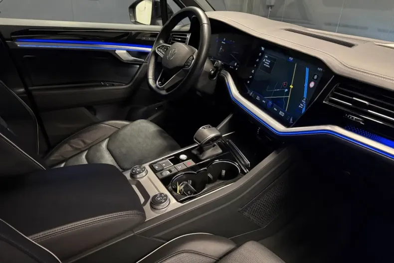 Volkswagen Touareg din 2022 cu 49.000 km - oferta VOL183963 - foto 14