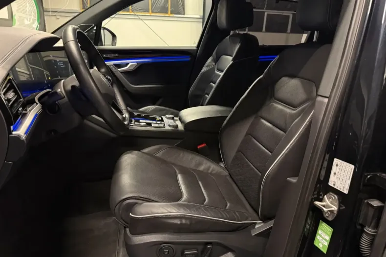 Volkswagen Touareg din 2022 cu 49.000 km - oferta VOL183963 - foto 32