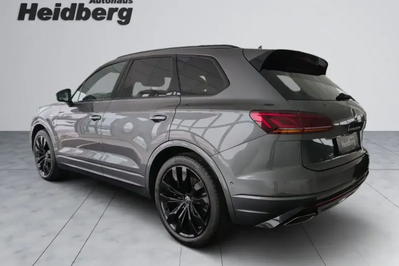 Volkswagen Touareg din 2022 cu 41.367 km - oferta VOL183964 - foto 7