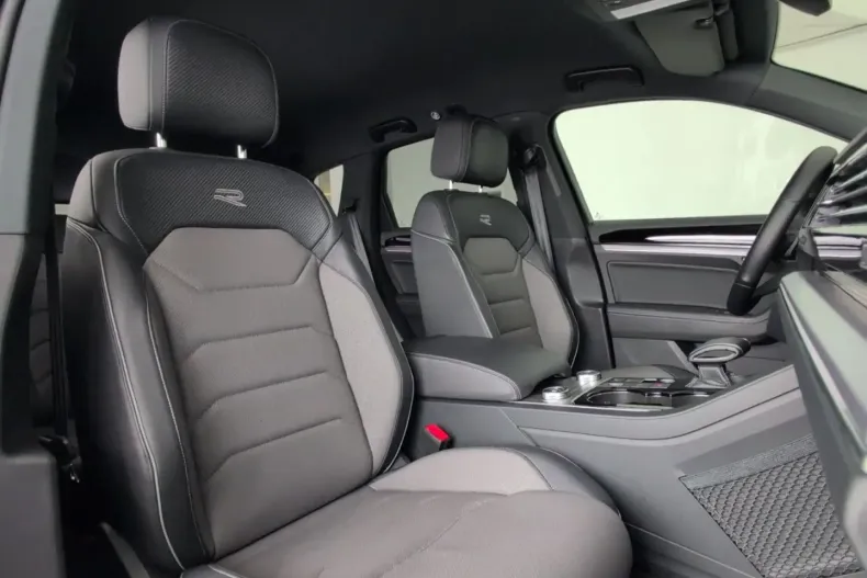 Volkswagen Touareg din 2022 cu 41.367 km - oferta VOL183964 - foto 24