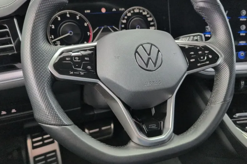 Volkswagen Touareg din 2022 cu 41.367 km - oferta VOL183964 - foto 30