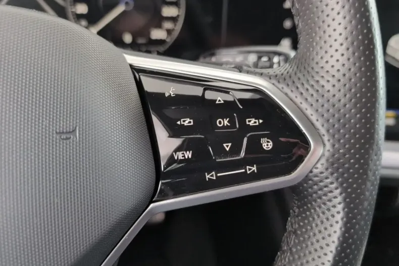 Volkswagen Touareg din 2022 cu 41.367 km - oferta VOL183964 - foto 31