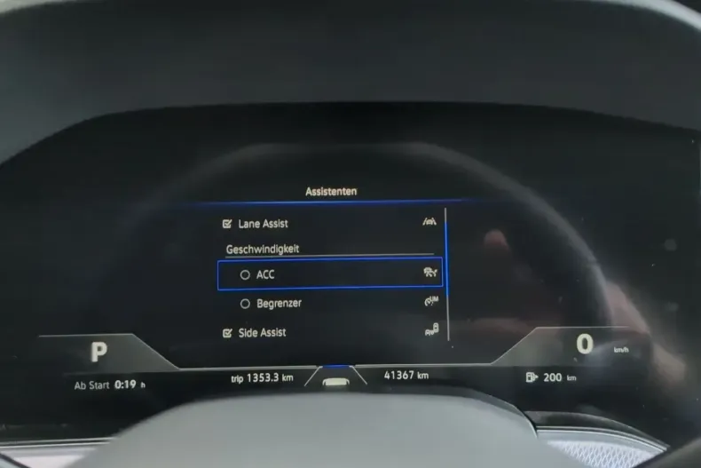 Volkswagen Touareg din 2022 cu 41.367 km - oferta VOL183964 - foto 33