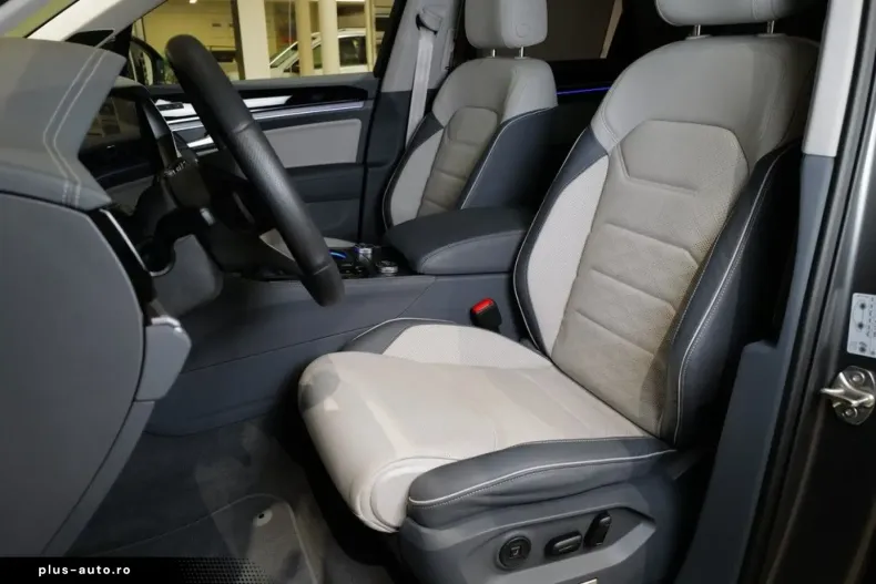 Volkswagen Touareg din 2025 cu 14.823 km - oferta VOL183966 - foto 3