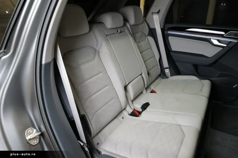 Volkswagen Touareg din 2025 cu 14.823 km - oferta VOL183966 - foto 8