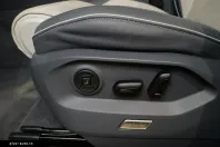 Volkswagen Touareg din 2025 cu 14.823 km - oferta VOL183966 - foto 12