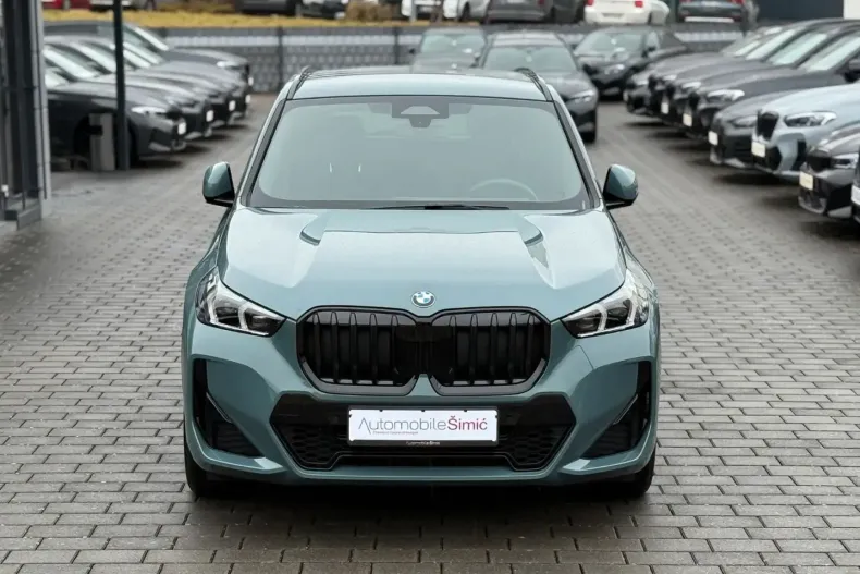 BMW X1 (Seria X) din 2024 cu 25.400 km - oferta BMW183974 - foto 3