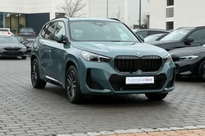 BMW X1 (Seria X) din 2024 cu 25.400 km - oferta BMW183974 - foto 4