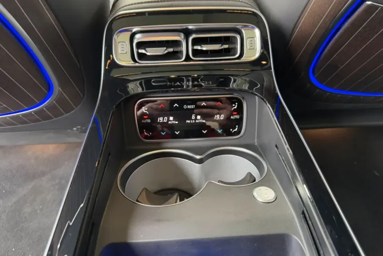 Maybach S680 din 2024 cu 11.545 km - oferta MAY183975 - foto 25