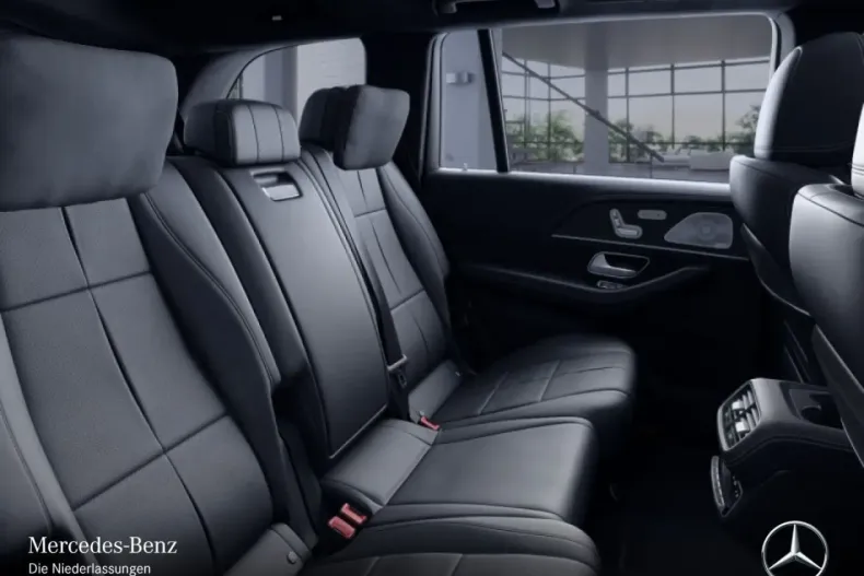 Mercedes-Benz GLS 580 (Clasa GLS) din 2024 cu 12.706 km - oferta MER183976 - foto 11