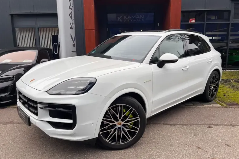 Porsche Cayenne din 2024 cu 28.900 km - oferta POR183982 - foto 2