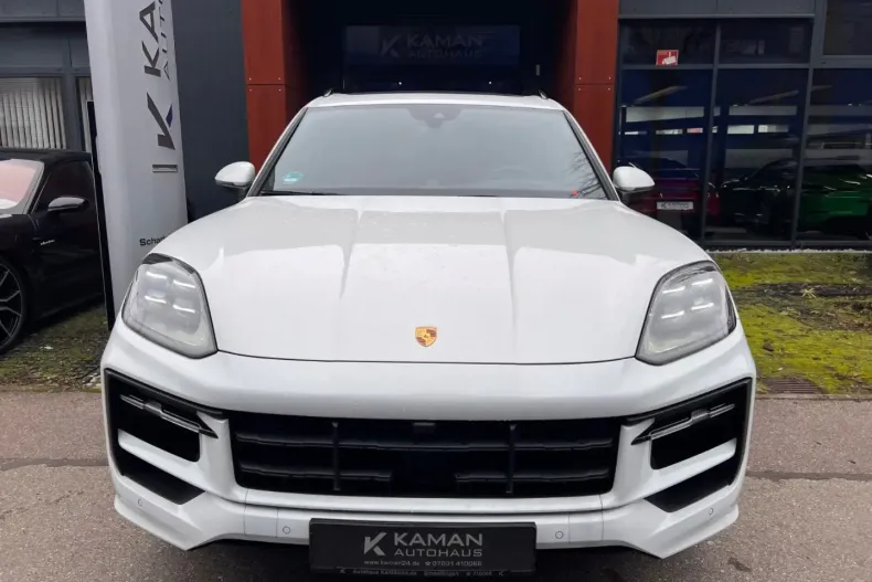 Porsche Cayenne din 2024 cu 28.900 km - oferta POR183982 - foto 3