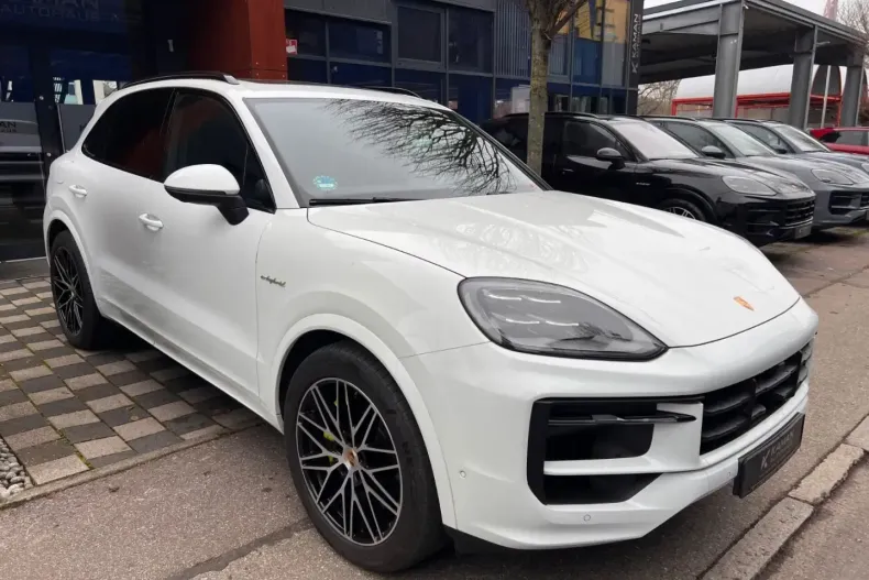 Porsche Cayenne din 2024 cu 28.900 km - oferta POR183982 - foto 4