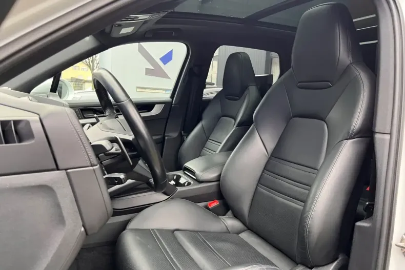 Porsche Cayenne din 2024 cu 28.900 km - oferta POR183982 - foto 7