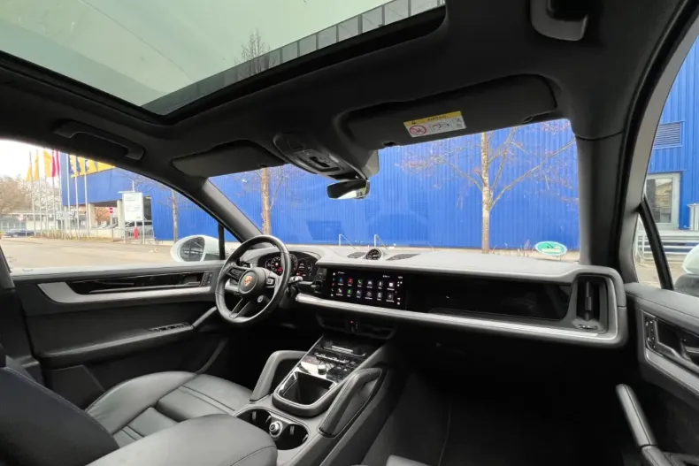 Porsche Cayenne din 2024 cu 28.900 km - oferta POR183982 - foto 24