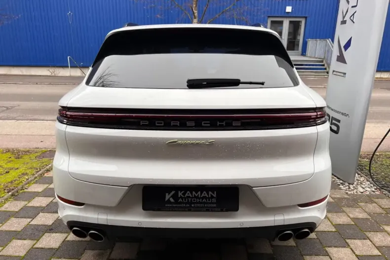 Porsche Cayenne din 2024 cu 28.900 km - oferta POR183982 - foto 28