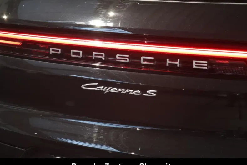 Porsche Cayenne din 2024 cu 29.990 km - oferta POR183983 - foto 36