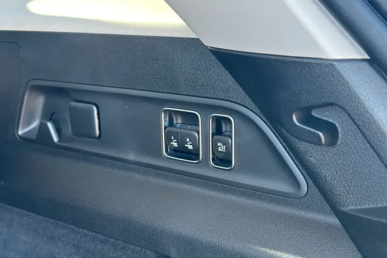 Mercedes-Benz GLE 350 (Clasa GLE) din 2023 cu 4.138 km - oferta MER183993 - foto 10