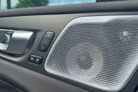 Volvo XC60 din 2022 cu 74.500 km - oferta VOL184007 - foto 27