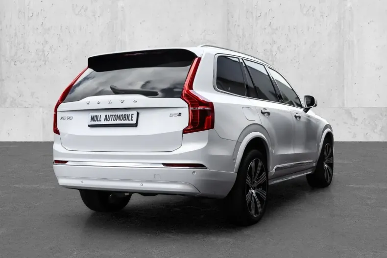 Volvo XC90 din 2023 cu 31.180 km - oferta VOL184009 - foto 1