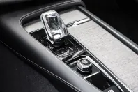 Volvo XC90 din 2023 cu 31.180 km - oferta VOL184009 - foto 11