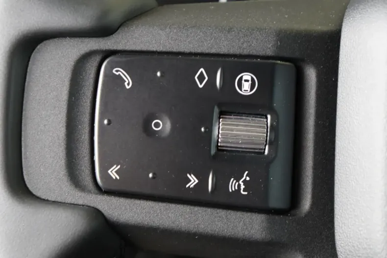 Land Rover Defender din 2024 cu 12.000 km - oferta LAN184012 - foto 20