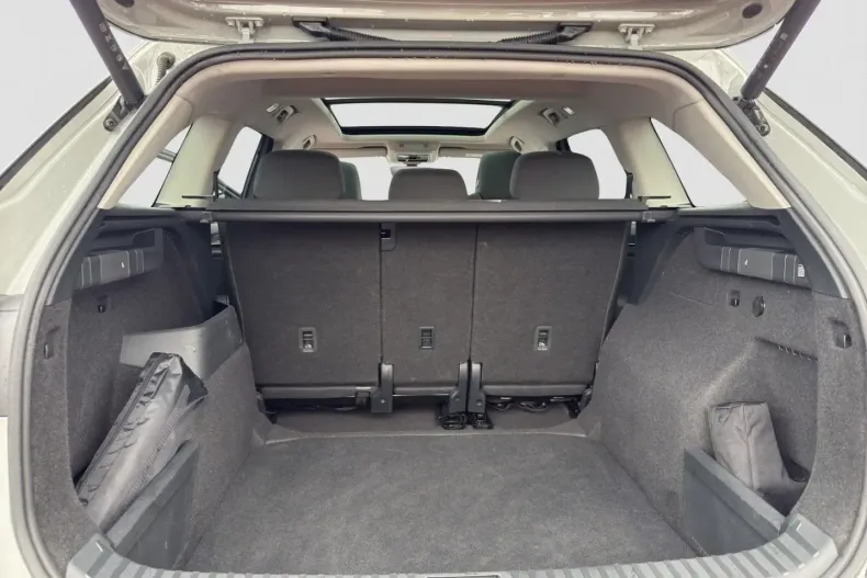 Skoda Kodiaq din 2025 cu 14.200 km - oferta SKO184013 - foto 18