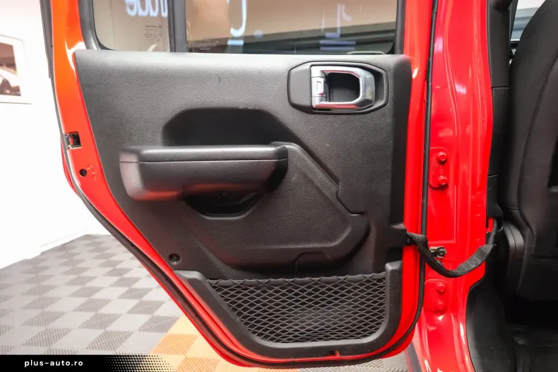 Jeep Wrangler din 2021 cu 105.000 km - oferta JEE184016 - foto 19