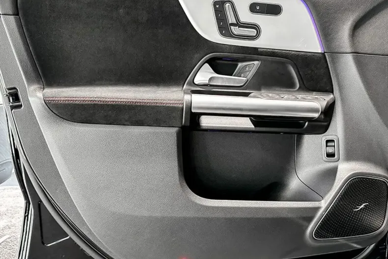 Mercedes-Benz GLA 220 (Clasa GLA) din 2023 cu 24.955 km - oferta MER184020 - foto 11