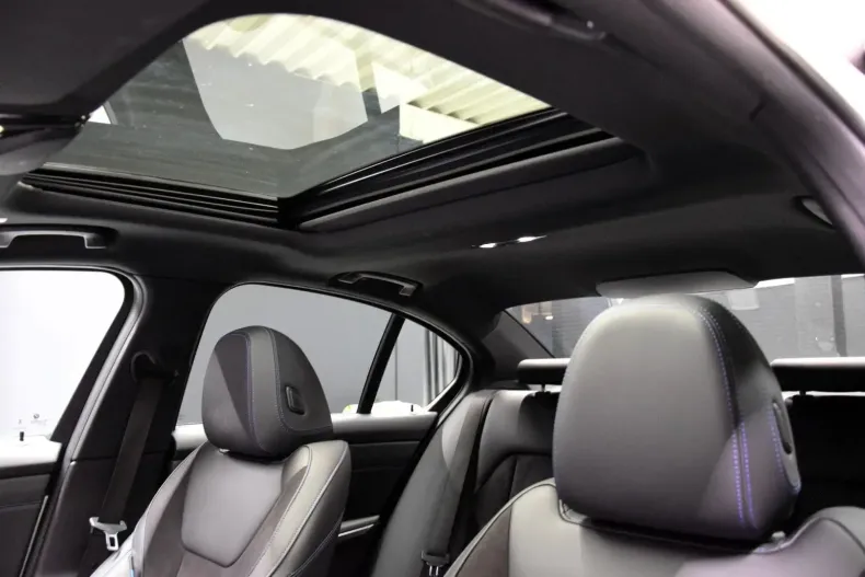 BMW 320 (Seria 3) din 2023 cu 22.000 km - oferta BMW184021 - foto 12