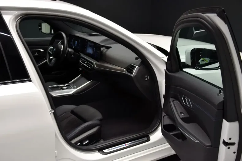 BMW 320 (Seria 3) din 2023 cu 22.000 km - oferta BMW184021 - foto 18